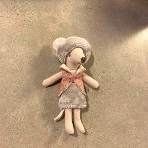 Hygge Holiday Outfit - Maileg Mouse